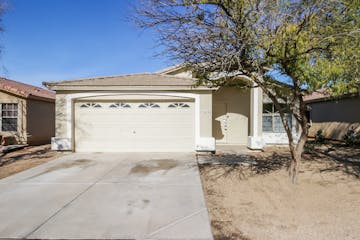 6242 W Illini St Phoenix, AZ 85043